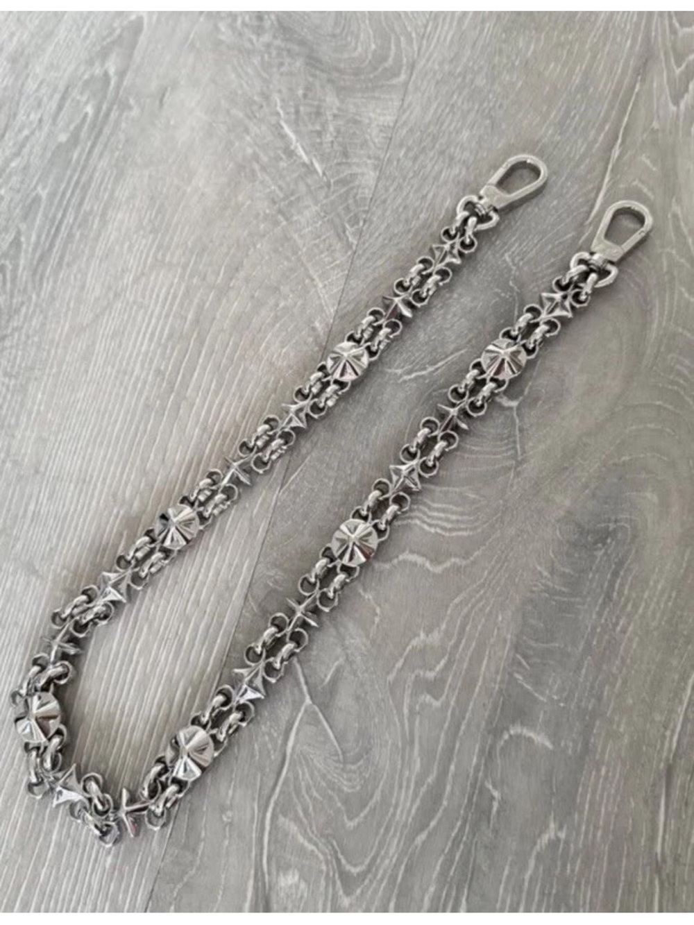 Authentic Louis Vuitton Silver-Tone Decorative Chain Strap brand new